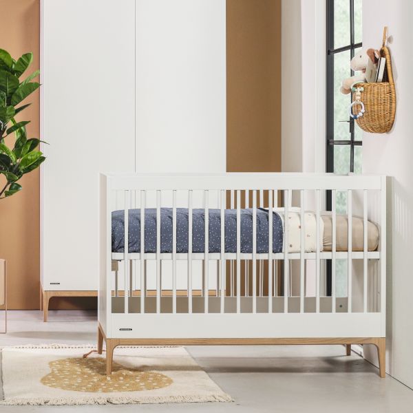 Kidsmill Intense II Babykamer Mat Wit / Eiken | Ledikant 60 x 120 cm + Commode